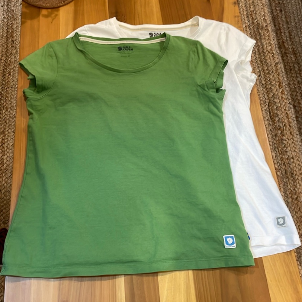 2 women's fjallraven tshirts a